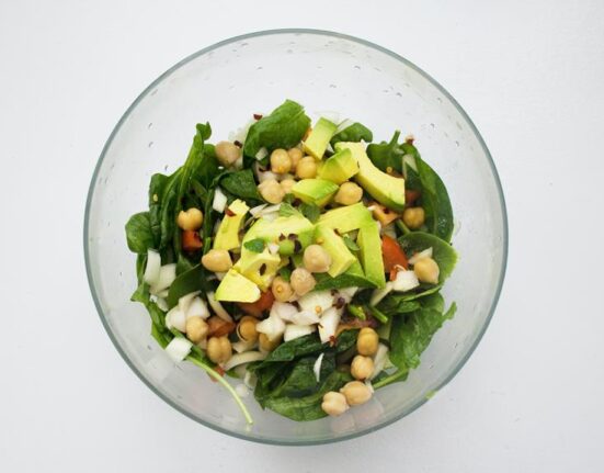 spinach nutritional value calories protein carbohydrates